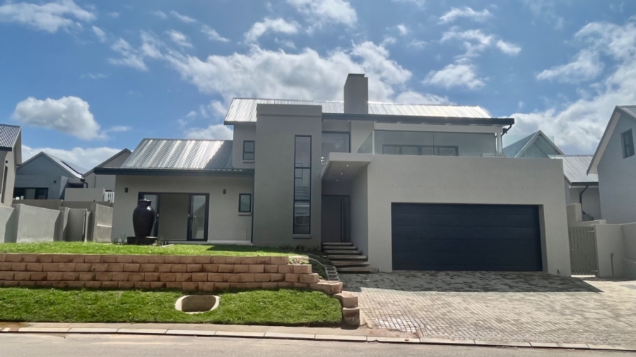 3 Bedroom Property for Sale in Outeniquasbosch Western Cape